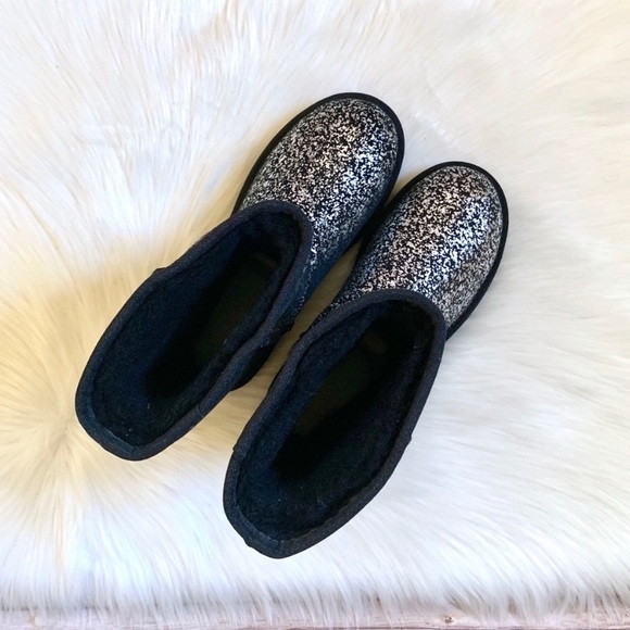 UGG Classic Short II Foil Glam Boots - Picture 6 of 8